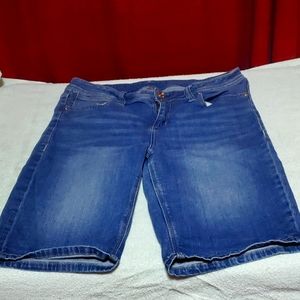 Seven7 ladies shorts